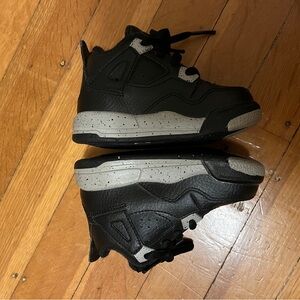 Nike Air Jordan 4 Retro LS Oreo
sneakers black Tech Grey 5C baby toddler